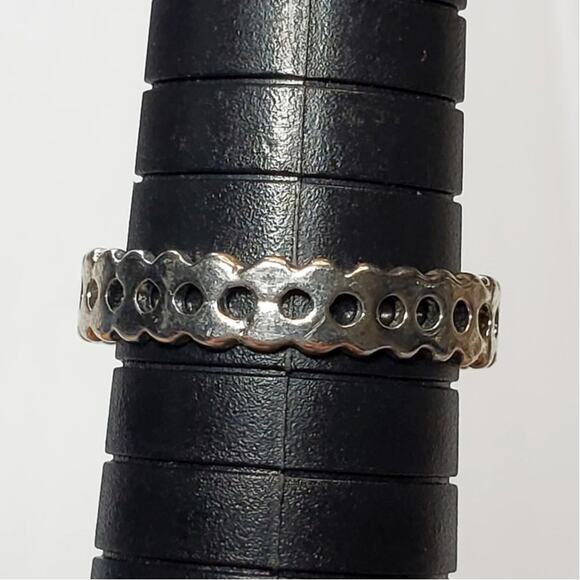 Silver Tone Abstract Ring Sz 8.5 Minimalist Basic Unsigned - Picture 1 of 5